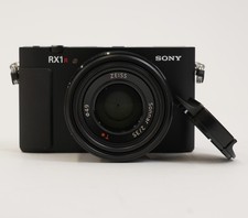 Sony RX1R III Compact Full-Frame Digital Camera - 61MP Exmor R Sensor (Black)