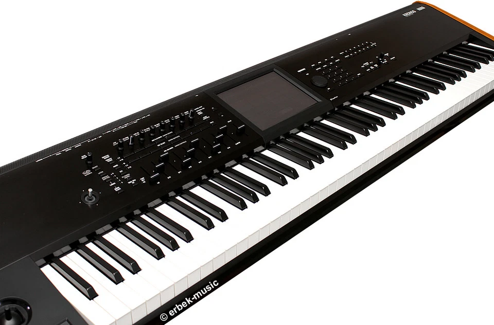 Korg Kronos (2) Kronos2 88 2015 Music Workstation / neuwertig 1 Jahr Gewährr