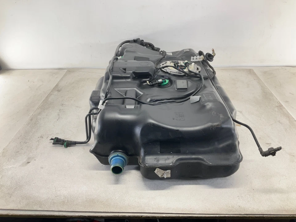 14-19 MERCEDES-BENZ CLA-Class CLA250 FWD Fuel Tank - Image 2 of 4