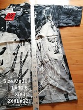 One Bruce lee shirt, size L Wht/Gry/blk