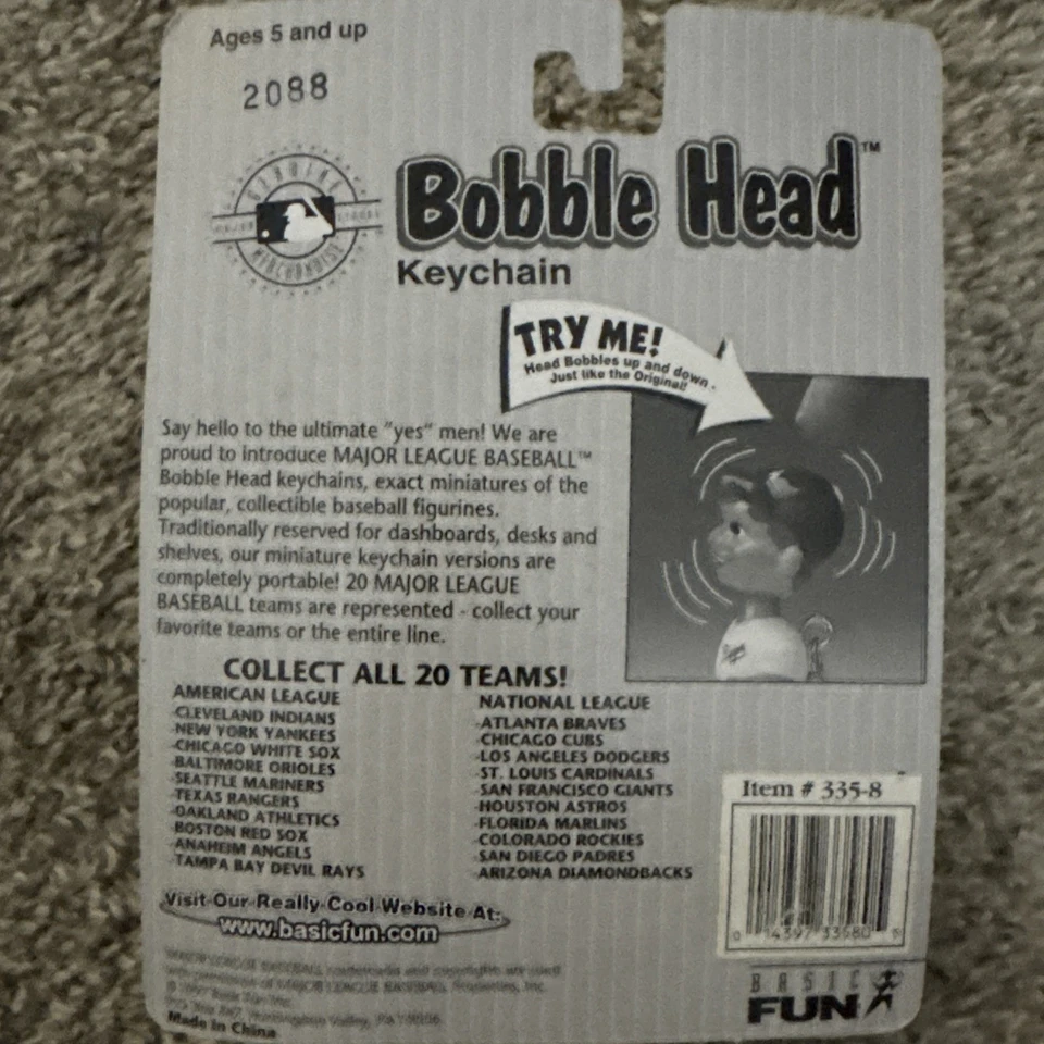 1997  Boston Red Sox- Baseball MLB Mini Bobble Head Keychain NIP - Image 4 of 4