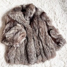 SAGA FURS Volume Excellent condition Gold Saga Royal Fox Coat Brown System Total