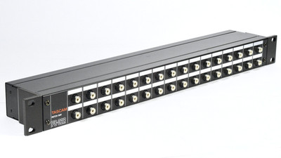 Tascam PB-32R RCA Patch Bay Patch Panel 16 X 2 Rack Mount