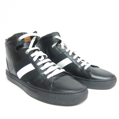 plain black high tops