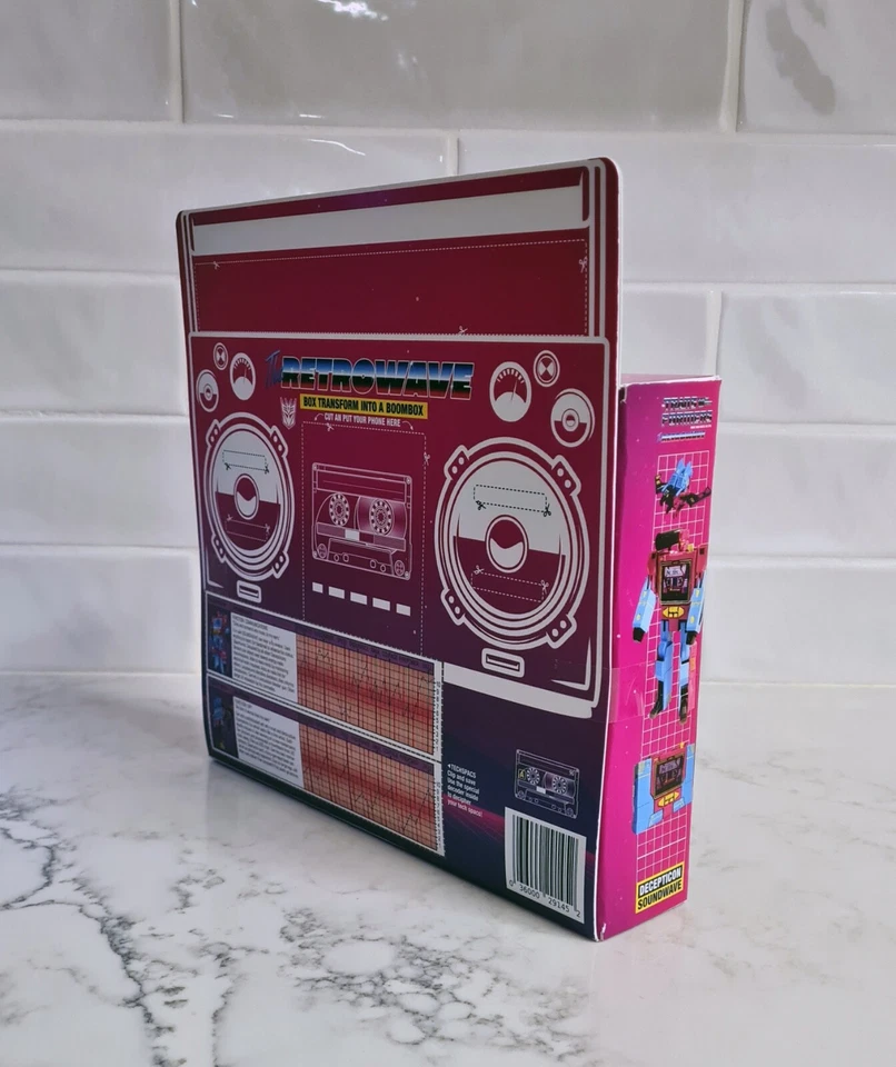 TRANSFORMERS G1 SOUNDWAVE "RETROWAVE" +BUZZSAW Custom Toy figure in Custom box - Image 3 of 4