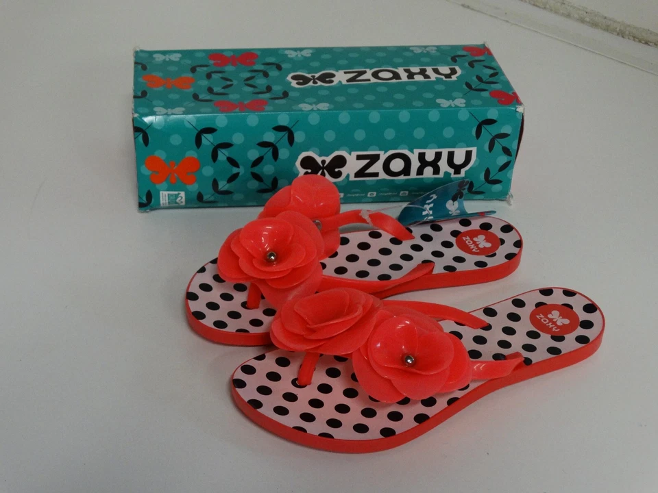 ZAXY Womens Flower Shine Thong Flip Flops Sandals pink flower 7 M - Image 2 of 2