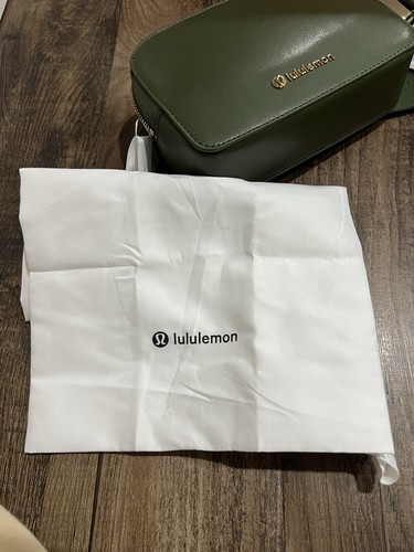 NWT Lululemon Everywhere Belt Bag *Cactus Leather BARG/GOLD Green Gold $98 - Picture 10 of 10