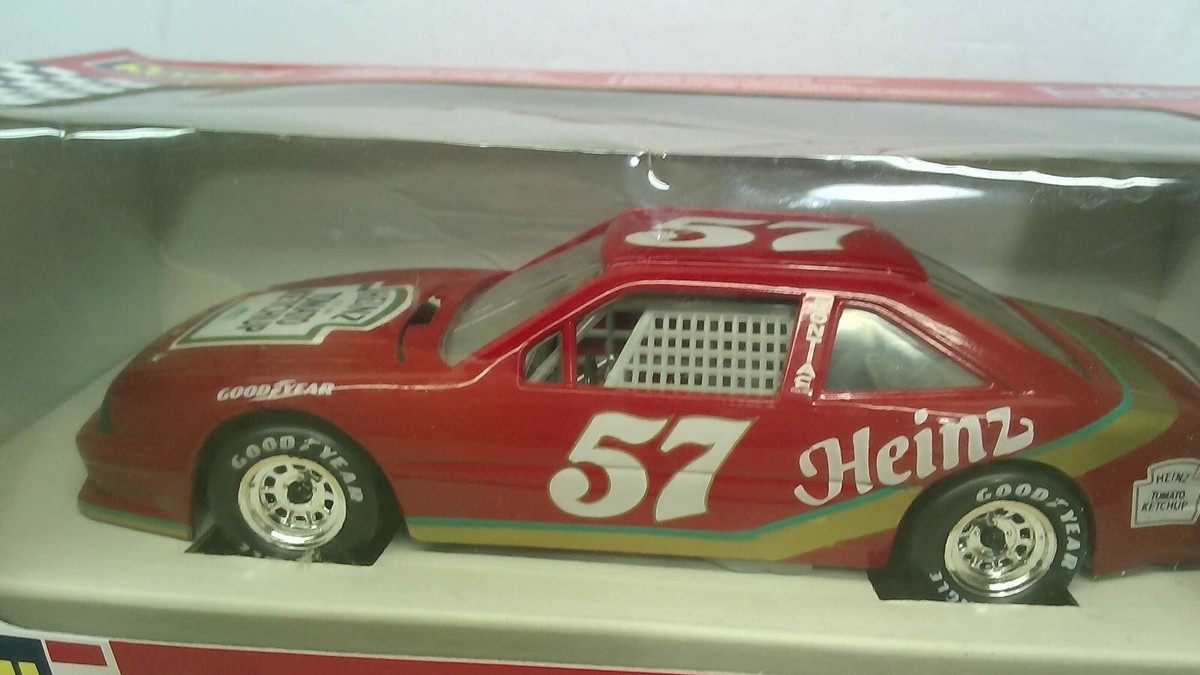 RARE 1991 NASCAR Revell #57 Heinz Model Pontiac Car Grand Prix 1
