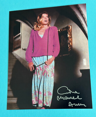 Cinzia Monreale  - Beyond the Darkness  -  signed, original Autogramm !!!