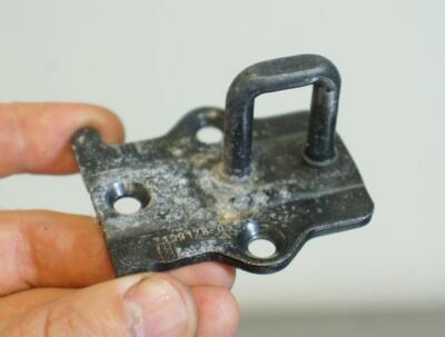 2011-2016 bmw 528i 535i 550i f10 trunk latch striker plate 7199178 OEM