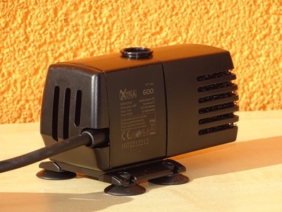 Ubbink Xtra 600 Wasser und Springbrunnenpumpe 600 1351949