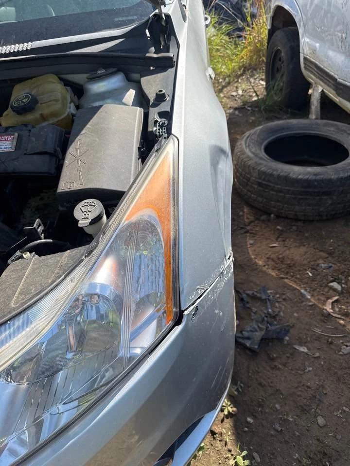 2012 Holden Cruze JH LH Front Door Trim Ultra Silver 95U #B817 - image 4 of 4