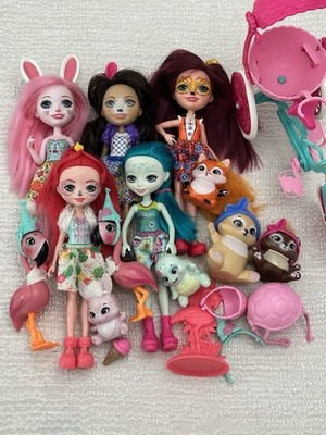 Mattel Enchantimals dolls, their animal companions, and accessories. Lot of 5