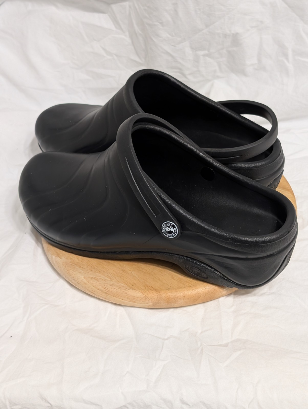 #176, Anywear Non Slip Clogs, Men and Women Nurse Garden  & Food Service Shoes