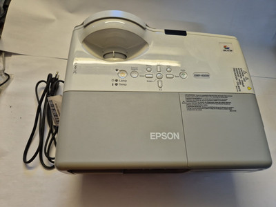 EPSON Beamer EMP-400W LCD Beamer 1800 ANSI LUMEN