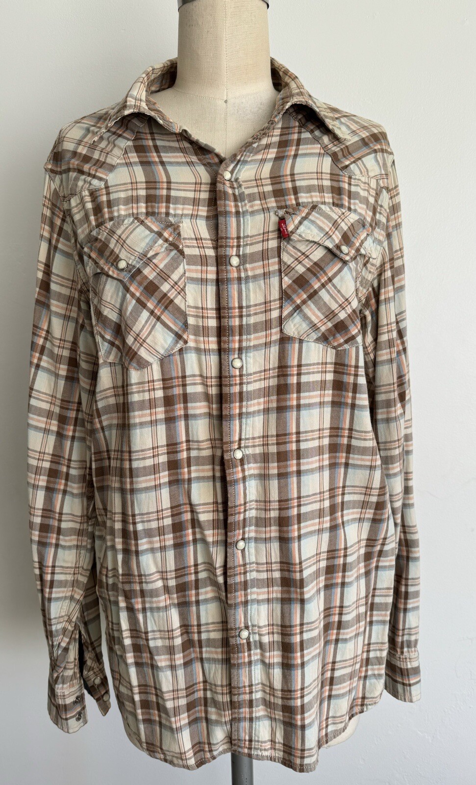 Vintage Western Style Beige and Green Plaid Shirt Shirt L