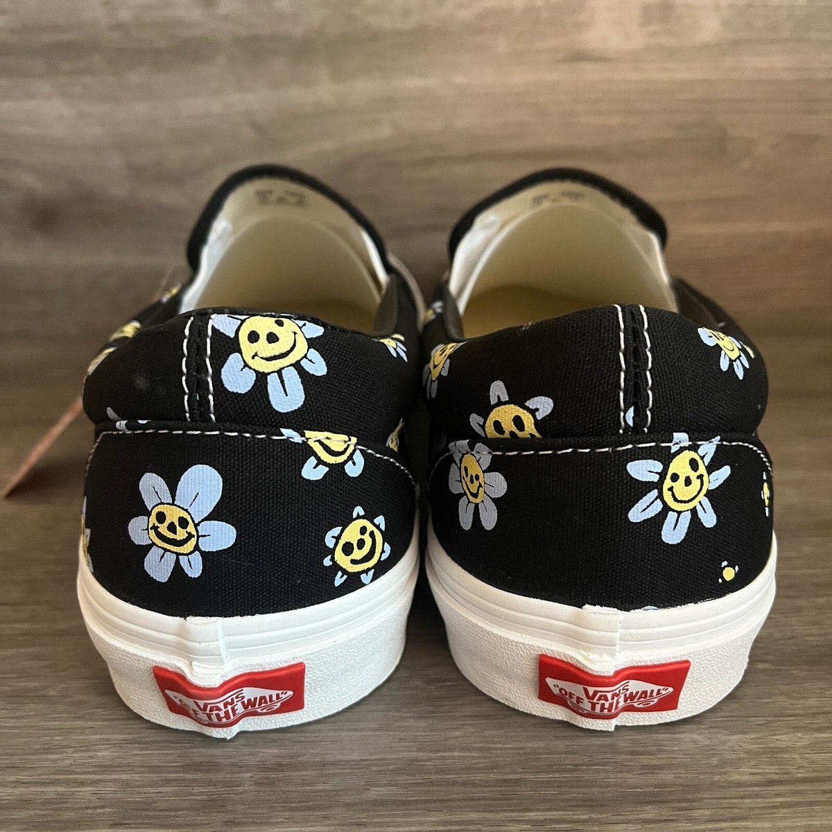 Vans Classic Slip-On Trippy Grin Floral Black Blue Shoes  display picture 1