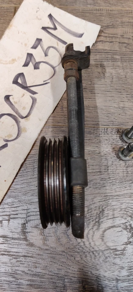 Полностью металлический натяжитель кронштейна шкива привода ремня кондиционера Subaru WRX STi 2004-2007 годов выпуска - Изображение 3 из 4