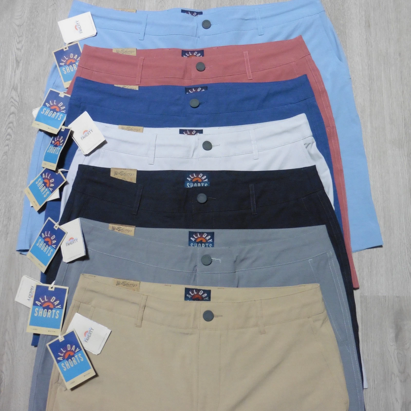 FAHERTY Mens ALL DAY SHORTS 9" PERFORMANCE GOLF BELT LOOP & HYBRID BELTLESS
Opens in a new window or