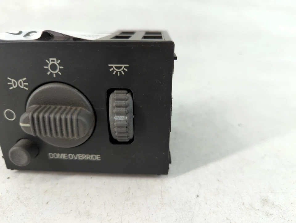 Переключатель фар головного света 2002 Chevrolet Silverado 2500 управление лампой EWZW8 - Изображение 3 из 4