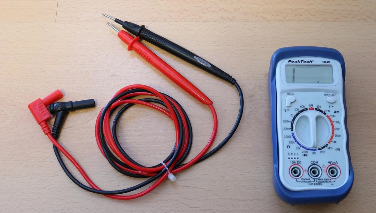 Capacimetre 20 Mf-Ohmmètre 2000 Mohm-Testeur De Continuité-Diodes Test