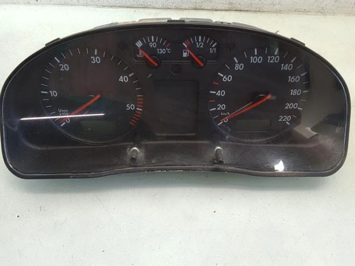 VW PASSAT B5 3B2 Kombiinstrument 3B1919880C 1.90 Diesel 85kw 1999 35093641