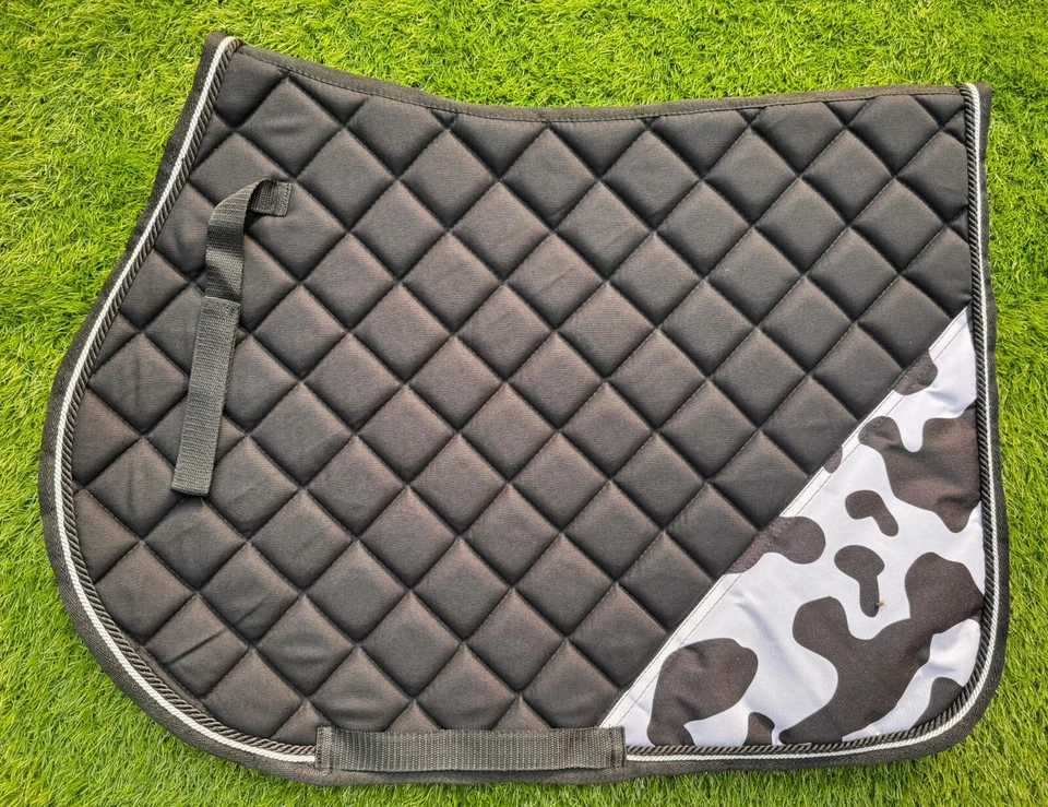 JUEGO DE ALMOHADILLAS DE SILLÍN ESTAMPADO VACA ALMOHADILLA DE SILLÍN INGLESA CON CAPÓ MOSCA A JUEGO Foto 2 de 2