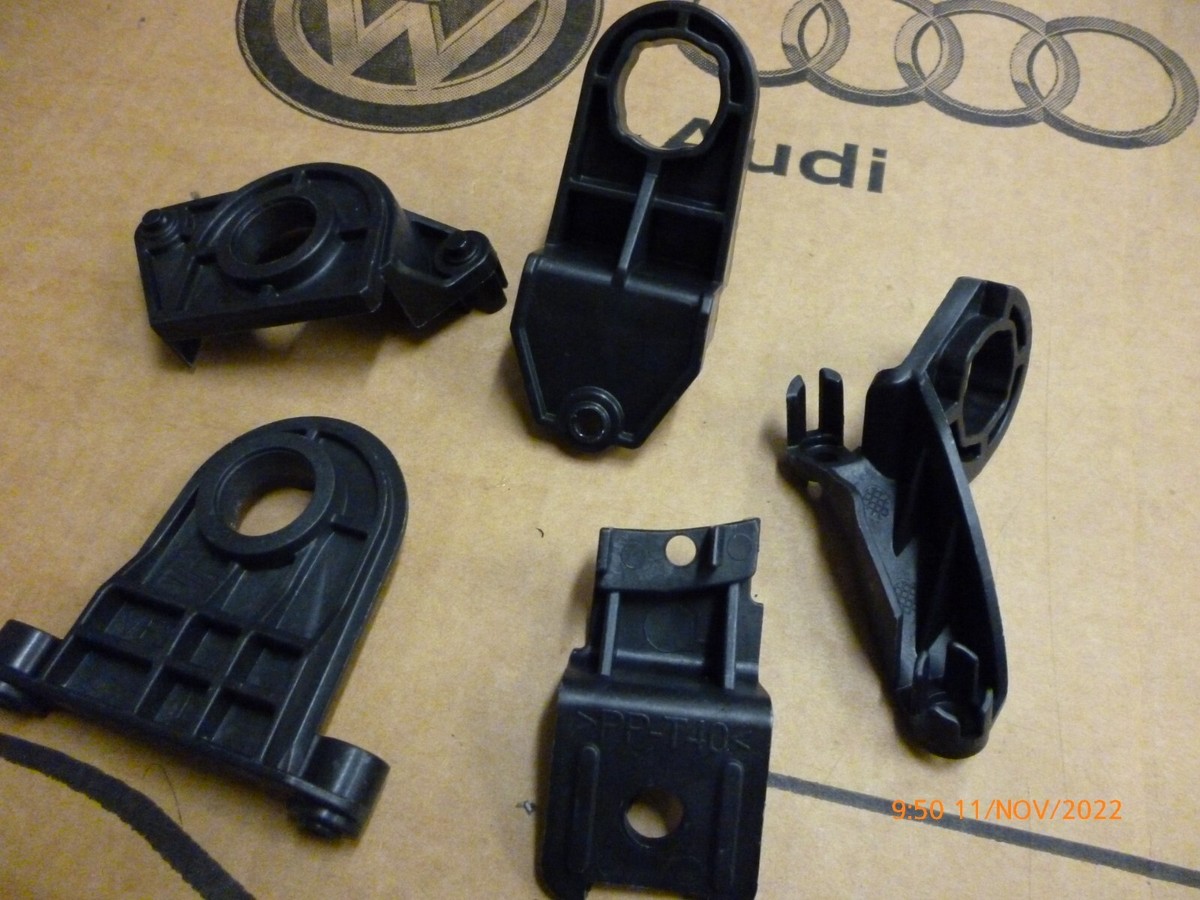 Seat Leon >> Installing repair kit for headlight housing