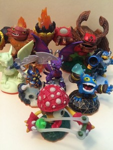 Skylanders 8 Ct Lot Includes Hot Head, Tree Rex, Glow In The Dark Sonic Boom | eBay