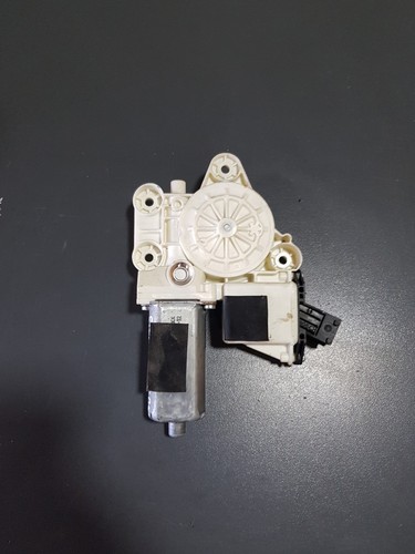 Opel Vectra C 2005 Year Rhd Front Right Door Window Motor 0130822012 9178988 - Picture 2 of 8