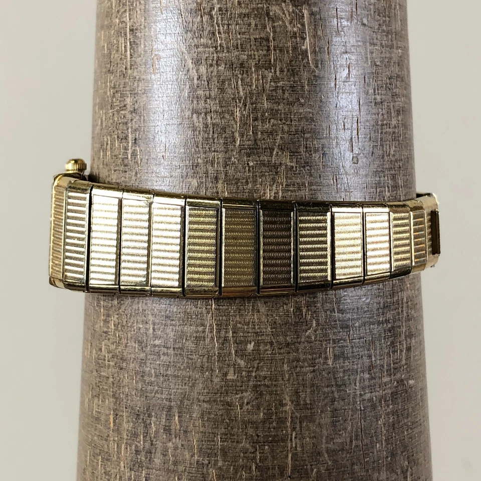 Reloj analógico de cuarzo de 16 mm Wittnauer para mujer de moda con detalles de diamantes tono dorado 6" Foto 3 de 4