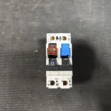 Used Circuit Breaker 10A - Working, Scratches, No Packing
