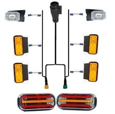Anhängerbeleuchtung SET LAUFBLINKER LED Rückleuchten Anhänger 12V - 24V 5M 13PIN