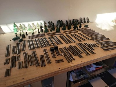 Piko Schienen und Bäume aus den fünfziger Jahren ''Kleine Eisenbahn ganz groß''