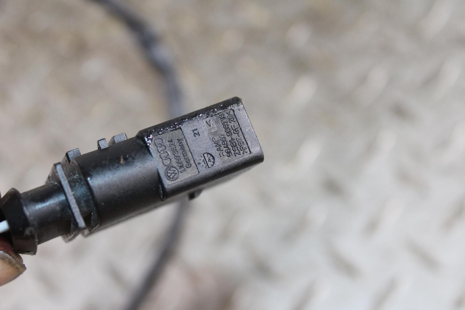 13-18 Flying Spur 6.0L Motor Engine Pass Down Stream O2 Oxygen Sensor Unit OEM