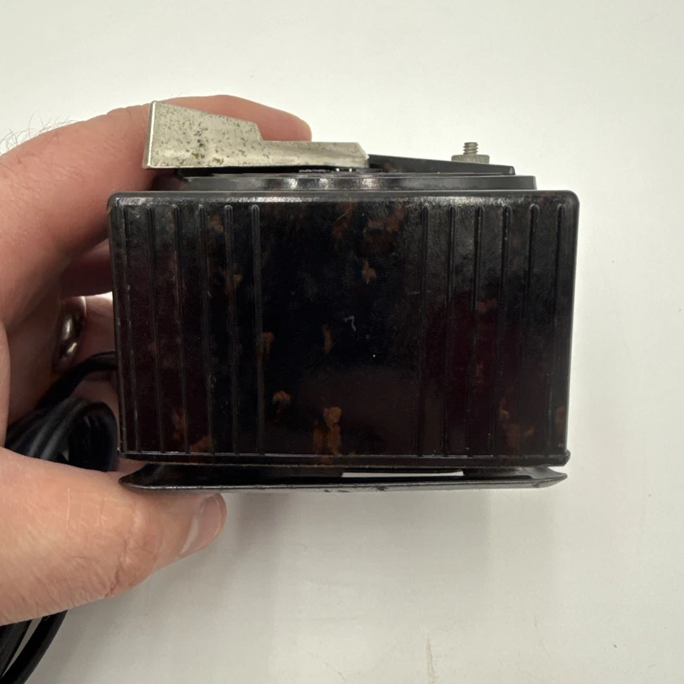 TRANSFORMADOR LIONEL BAQUELITA 45 VATIOS 120 VOLTIOS TIPO 4044 - PROBADO Foto 4 de 4