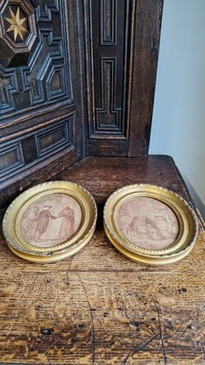 Antikes originales Paar vergoldete Holzrahmen mit antiken Drucken um 1850
