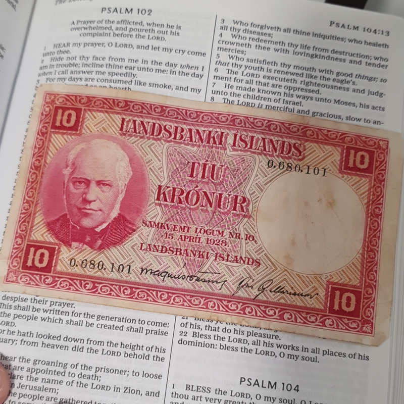 Landsbanki Islands 10 Kronur Banknote Iceland 1928