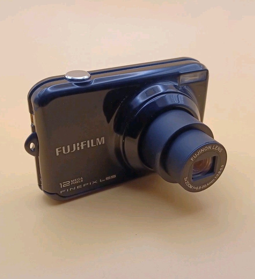 【美品】FUJIFILM FINEPIX L55 Fujifilm Digital Camera FinePix L55 12.0MP Black FOR PARTS ONLY