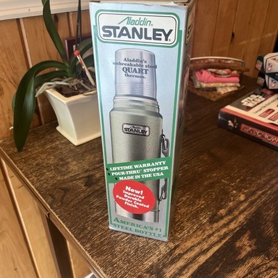Vintage (1988) Aladdin Stanley Steel Quart Thermos in Box (A944DH) 950ml Antique