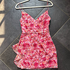 Floral V-Neck Slip Mini Dress XS Pink/Red shimmer lined ruffle hem strappy