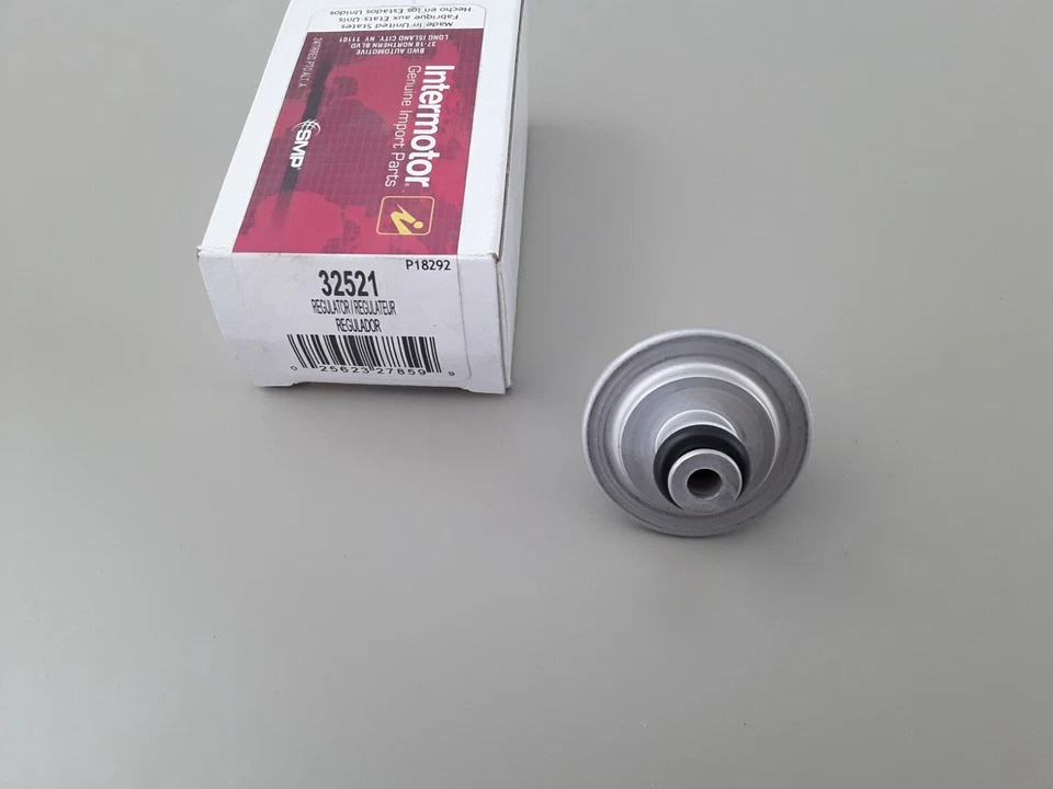 Amortiguador de presión de inyección de combustible para Toyota 4Runner 2003-2006, Tacoma, Tundra 2005 Foto 3 de 4