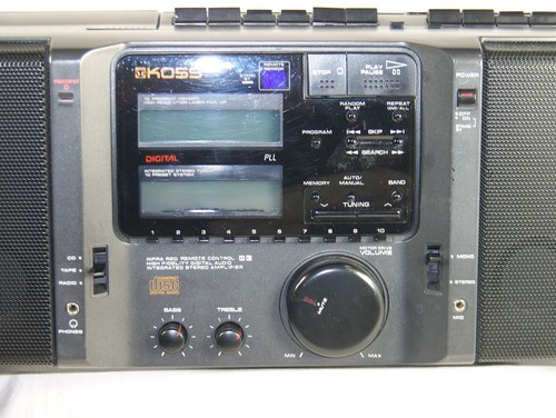 KOSS BOOM BOX PC80 STEREO SYSTEM DOUBLE CASSETTE PLAYER CD PLAYER NICE!! - Picture 4 of 11