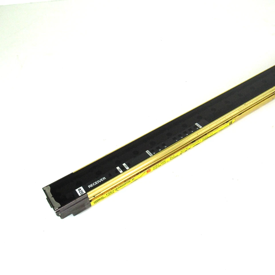 Omron F3SJ-A0900P25-D Safety Light Curtain Receiver, 35.4" Used - Image 4 of 4