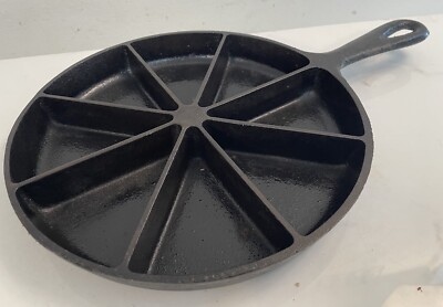 Vintage Cast Iron Corn Bread Skillet For Oven Skillet 8 Slice ''Made in USA'' 9 