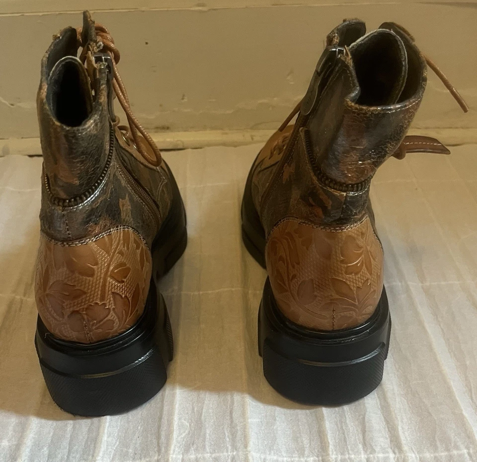 L’Artiste Carnelian Camel Multi Chunky Lugged Bootie Size 6.5(37) NWOT’s Or Box - Image 3 of 4