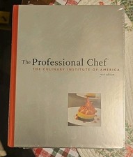 VINTAGE 2002 Professional Chef Culinary Institute 7th Edition Hardcover.