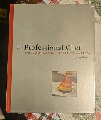 VINTAGE 2002 Professional Chef Culinary Institute 7th Edition Hardcover.