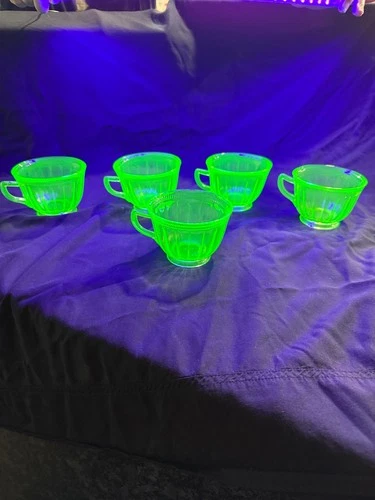 5 Vintage Federal Green Depression Glass Colonial Fluted Rope Cups Uranium