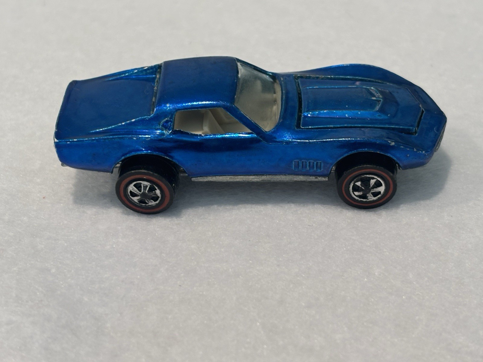 Vintage 1968 Hot Wheels Redline Custom Corvette Spectraflame Blue White Interior